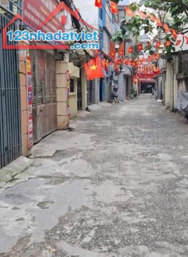 NHÀ PHÂN LÔ ĐỊNH CÔNG THƯỢNG DT 51M. 4TẦNG. 11.5 TỶ. HOÀNG MAI.