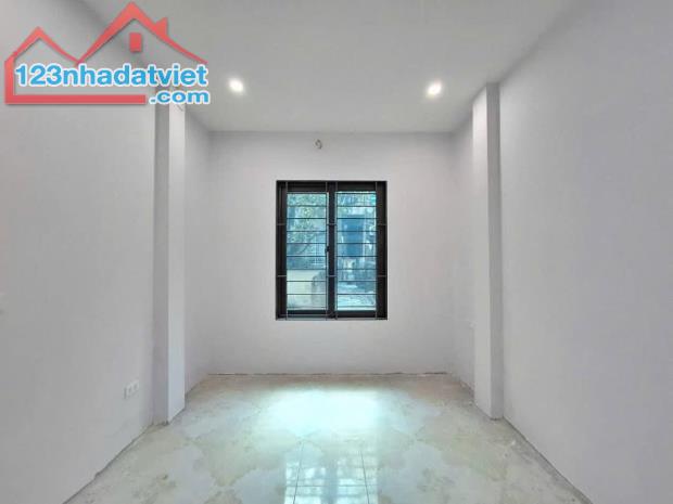 NHÀ PHÂN LÔ ĐỊNH CÔNG THƯỢNG DT 51M. 4TẦNG. 11.5 TỶ. HOÀNG MAI. - 3