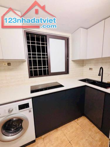 Bán căn hộ tập thể Minh Khai -dt 45M -2PN khép kín full nội thất giá 2.45 tỷ SĐ chính chủ - 1