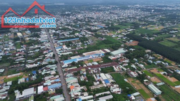 Mặt tiền đường nhựa – Gần Đại lộ Đông Tây & Khu Logistics 620ha – Giá chỉ 1,35 tỷ!