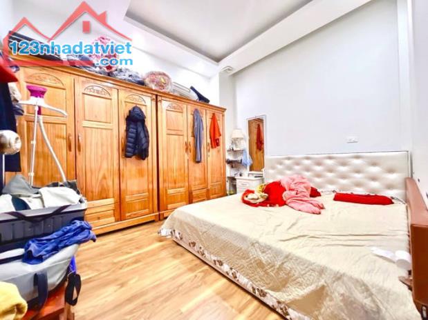 💥💥SIÊU PHẨM ĐƯỜNG LÁNG – ĐỐNG ĐA – Ô TÔ TRÁNH – KINH DOANH – GẦN PHỐ – 44M, GIÁ 18.5 TỶ - 5