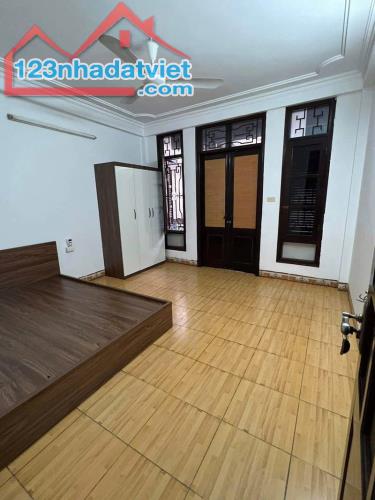VIP ĐỐNG ĐA - PHÂN LÔ CÁN BỘ - 2 THOÁNG - Ô TÔ ĐỖ CỬA - NGÕ THÔNG - DÒNG TIỀN        52m x