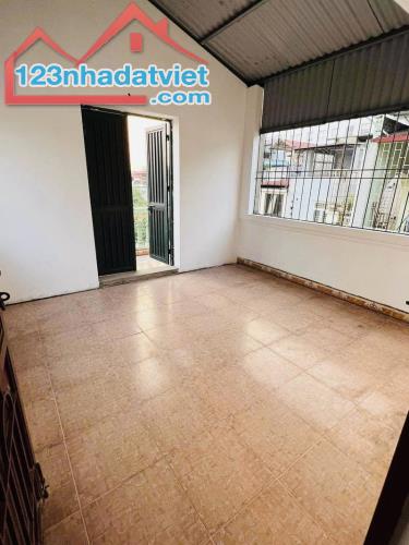 VIP ĐỐNG ĐA - PHÂN LÔ CÁN BỘ - 2 THOÁNG - Ô TÔ ĐỖ CỬA - NGÕ THÔNG - DÒNG TIỀN        52m x - 2