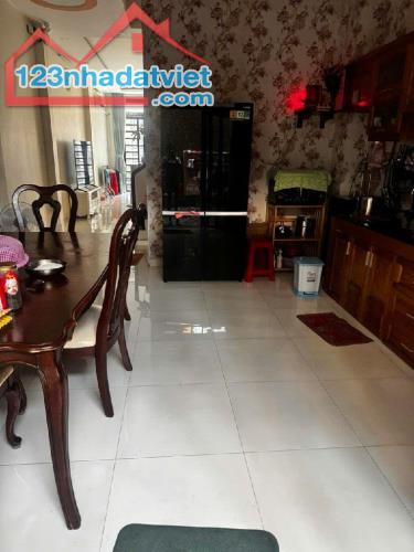 Bán nhà giá mềm, gần mặt tiền Hà Huy Giáp, Quận 12 – 99m², 5.x tỷ - 1