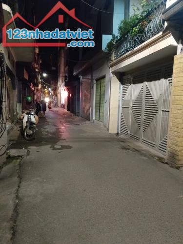 Bán Nhà Phố Núi Trúc 32m2 nhà C4 Chủ mới về đầu tư xây 5-6 tầng thang máy ở sướng kết hợp