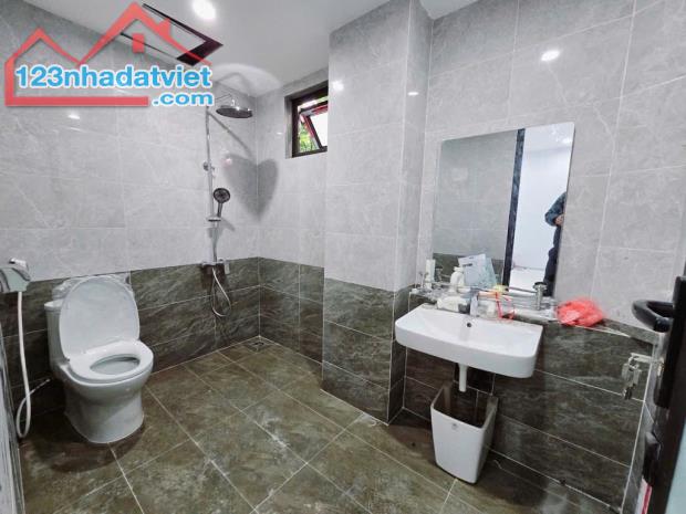 Nhà Đội Cấn cực hiếm - Mặt tiền 5m - Mới tinh ở luôn - Hộ khẩu Ba Đình - 4