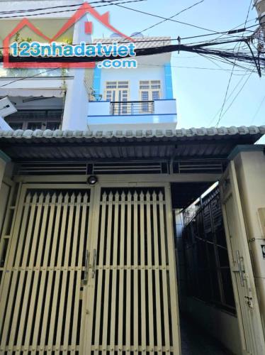Nhà Thới An 22 Quận 12 100m2 3 Tầng Chỉ 6 Tỷ.