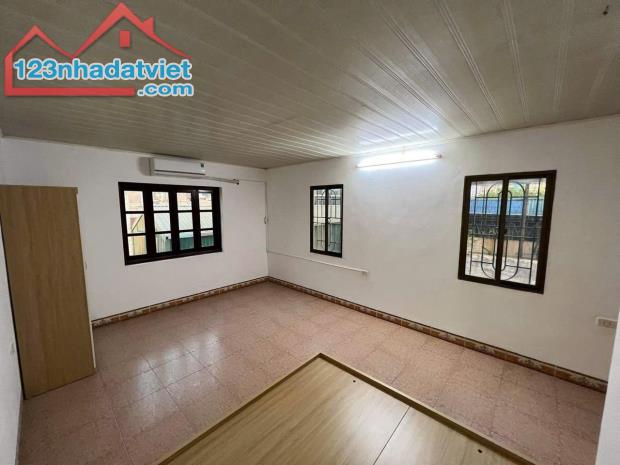 NGUYỄN CHÍ THANH.- PHÂN LÔ CÁN BỘ - 2 THOÁNG - Ô TÔ ĐỖ CỬA - NGÕ THÔNG - 55M² NHỈNH 14 TỈ - 3