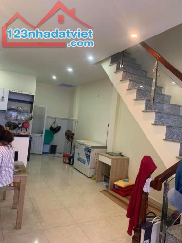 🌺 Bán nhà 2 tầng gần chợ Vĩnh Hải, TP Nha Trang. Giá 2 tỷ 4 - 1
