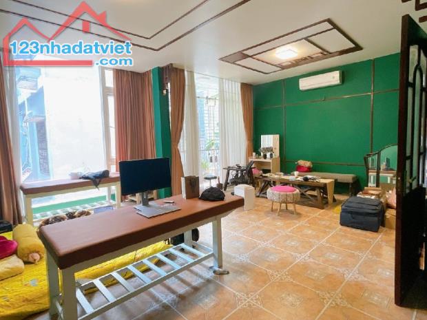 💥Nhà Đẹp Thái Thịnh, Dân Xây, Ngõ Ba Gác Tránh, Chủ Nhà Làm Ăn Có Lộc, DT 57m2, Giá 11 Tỷ