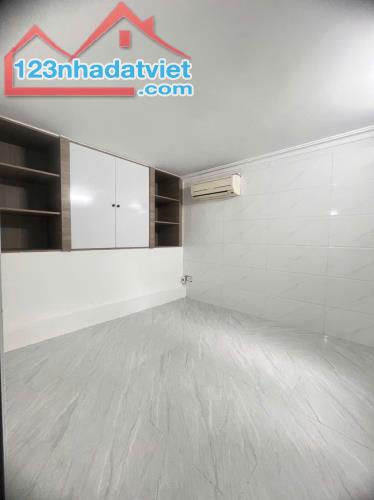 nhà độc lập chợ Cột đèn - lê chân # 2,25 tỷ - 3