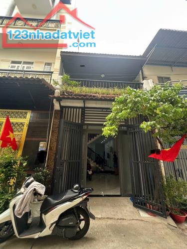 BÁN NHÀ 1/ BÌNH TÂN SÁT HƯƠNG LỘ 2 - HẺM XE HƠI - 2 TẦNG 3PN MỚI - 53M2 CHỈ 4.1 TỶ TL