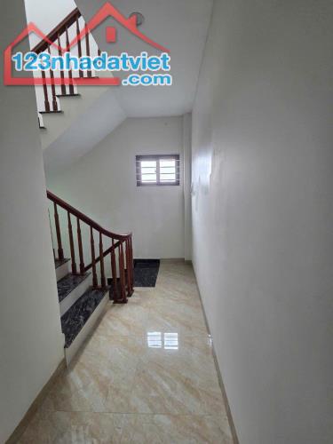 Bán nhà phố Thái Thịnh xây mới 5 tầng - Lô góc trước nhà rộng 3m - 3