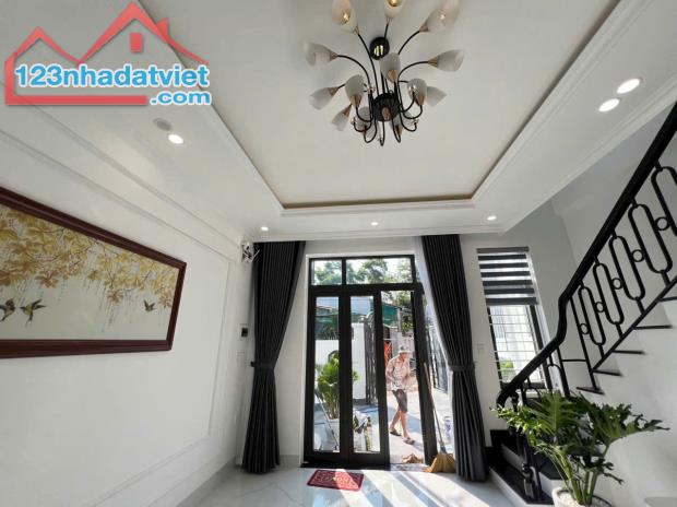 Bán nhà 2 tầng Tân Cổ Điển Full nội thất Kiệt ôtô 112 Thích Thịnh Khiết, Thủy Xuân, TP Huế - 2