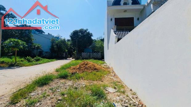 Bán đất 113,8m2 Mặt tiền đường Sử Hy Nhan, Kiệt 69 Lê Ngô Cát cũ, phường Thủy Xuân, TP Huế