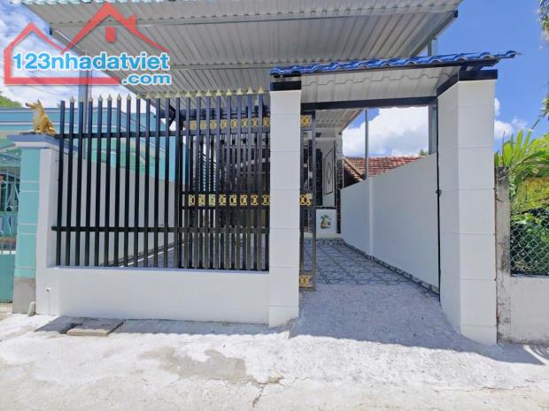 Loa Loa Loa Chủ Ngộp Cần Bán Nhanh căn nhà Đường 28 Tân Thông Hội 150m2 Sổ hồng Riêng