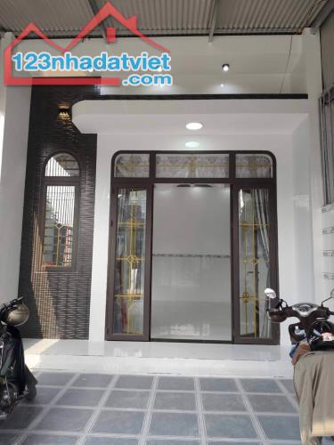 Chính Chủ bán nhà cấp 4 ( 4PN - 4WC ) - Gần Vòng Xoay An Lạc Giá 785 Triệu ! - 1
