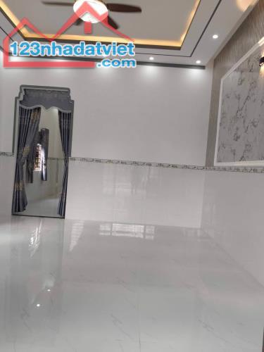Chính Chủ bán nhà cấp 4 ( 4PN - 4WC ) - Gần Vòng Xoay An Lạc Giá 785 Triệu ! - 2