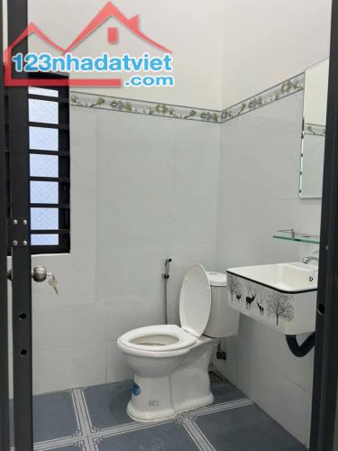 Chính Chủ bán nhà cấp 4 ( 4PN - 4WC ) - Gần Vòng Xoay An Lạc Giá 785 Triệu ! - 5