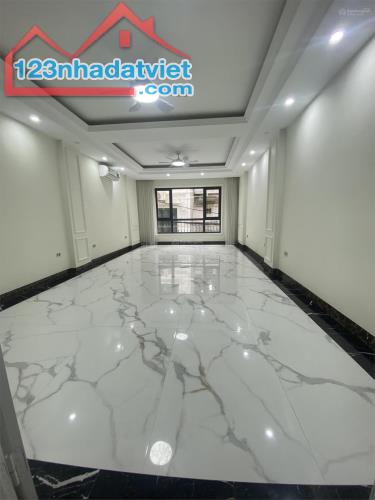 Bán nhà ngõ 106 Hoàng Quốc Việt 50 m2, 6 tầng có thang máy, ngõ thông, 2 ô tô tránh - 1