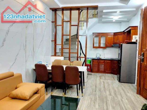 Bán Nhanh Nhà Mặt Ngõ, Thoáng Trước Sau, Sáng, Gần Ô Tô, Ngõ Nông, 50m Ra Mặt Phố, 9.5 Tỷ