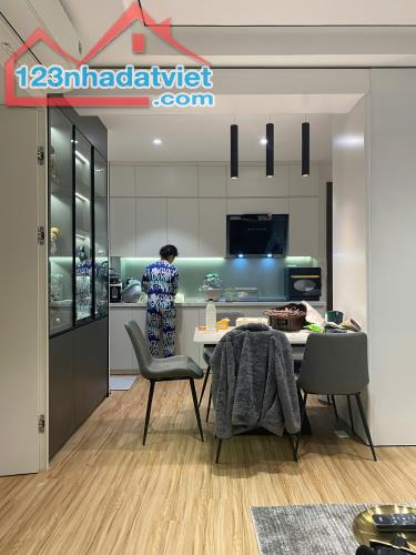 BÁN CĂN HỘ TẦNG 3 PHỐ TÔNG ĐẢN - DIỆN TÍCH 98M2 - GIÁ 12,2 TỶ - 2