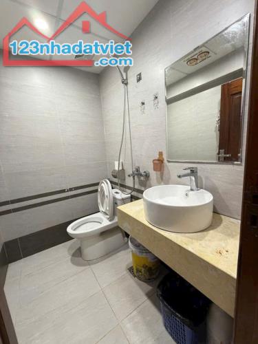 BÁN CĂN HỘ TẬP THỂ QUÂN ĐỘI NGÕ 120 HOÀNG QUỐC VIỆT - DT: 49.4M SỔ/75M SỬ DỤNG, GIÁ 4.65 T - 3