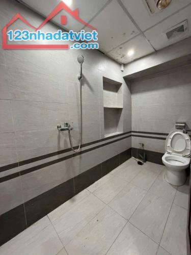 BÁN CĂN HỘ TẬP THỂ QUÂN ĐỘI NGÕ 120 HOÀNG QUỐC VIỆT - DT: 49.4M SỔ/75M SỬ DỤNG, GIÁ 4.65 T - 4
