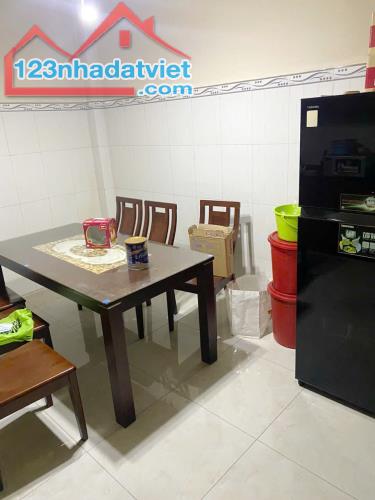 Nhà 4.2*21m Ưu Long P11 Q8, có mặt hẻm sau - 2