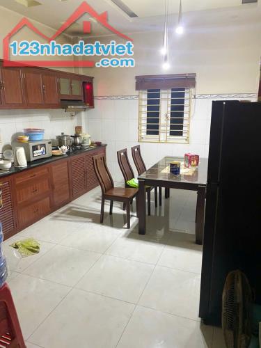 Nhà 4.2*21m Ưu Long P11 Q8, có mặt hẻm sau - 3