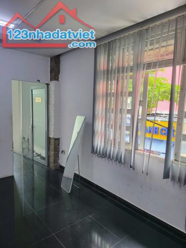 CHÍNH CHỦ CHO THUÊ MẶT BẰNG LẦU 1 TẠI QUẬN TÂN PHÚ - 3