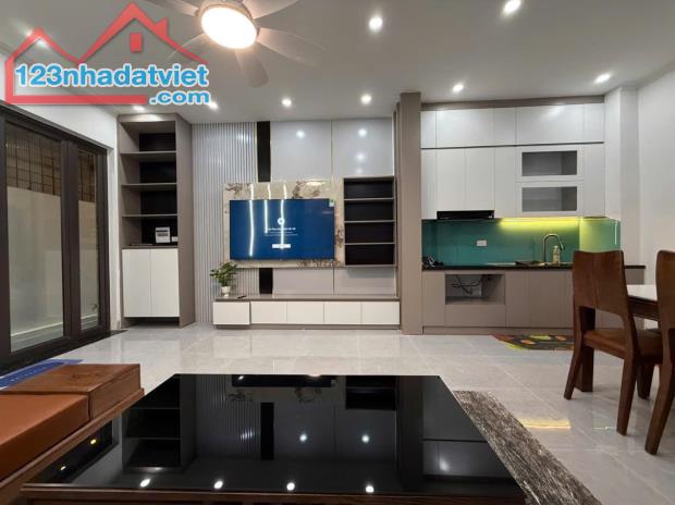 BÁN NHÀ NGÕ 135 ĐỘI CẤN – TRUNG TÂM BA ĐÌNH – NHÀ ĐẸP FULL NỘI THẤT – GIÁ 7.5 TỶ - 1