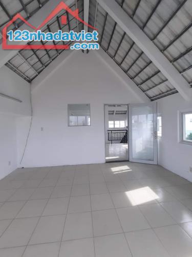 Bán NR 5PN, 5WC, 190m2, 12,6 tỷ ở Hương Lộ 2, Bình Trị Đông A, Bình Tân, HCM siêu hot - 4