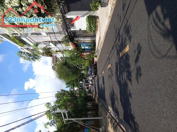 Mặt tiền KDC Trung Sơn, Bình Chánh, dt: 6 X 20m, sáu tầng, giá 21 tỷ.