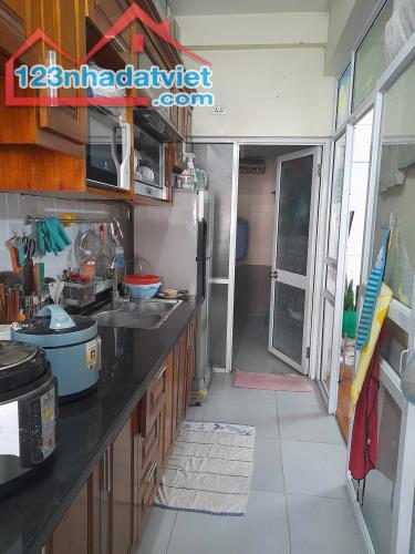Hiếm, Hiện em còn căn CC Đặng Xá, Thiết kế 2 ngủ 1 VS, Chỉ 1.9 tỷ. LH: 0379483926