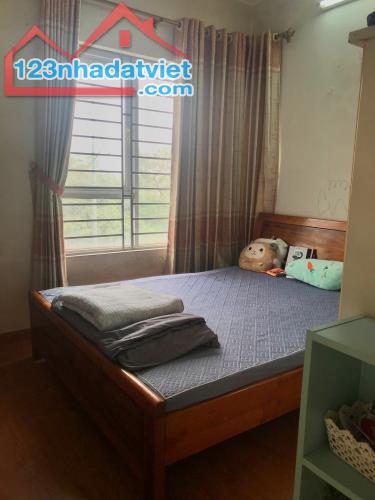 Hiếm, Hiện em còn căn CC Đặng Xá, Thiết kế 2 ngủ 1 VS, Chỉ 1.9 tỷ. LH: 0379483926 - 3
