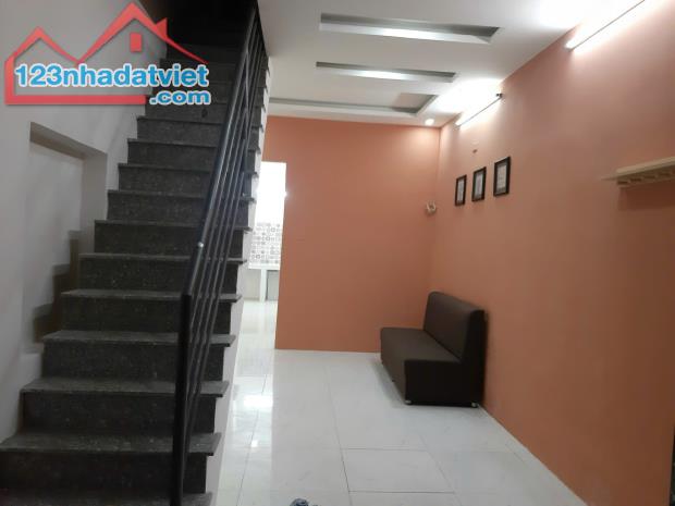 ♣ Nhà Kiệt 149 Lê Đình Lý, Ô tô đậu 70m, DT33m2, 2 tầng sạch đẹp, 2.08 tỷ