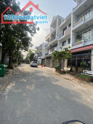 Cần Bán Dãy Nhà Trọ 166m2 full Thổ, Ngang Khủng 8.8M. Lê Văn Việt - Tân Phú. Tp.Thủ Đức - 3