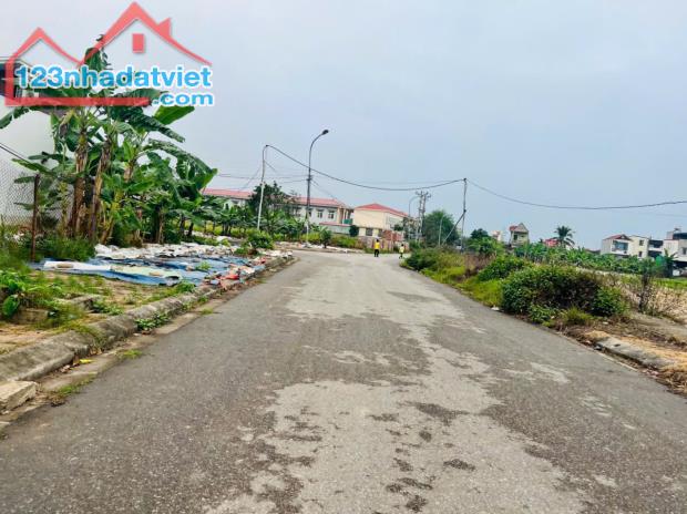 Duy nhất 1 lô tại TĐC đằng sau UBND xã Lê Lợi giá chỉ 2 tỷ  LH 0979087664 - 1