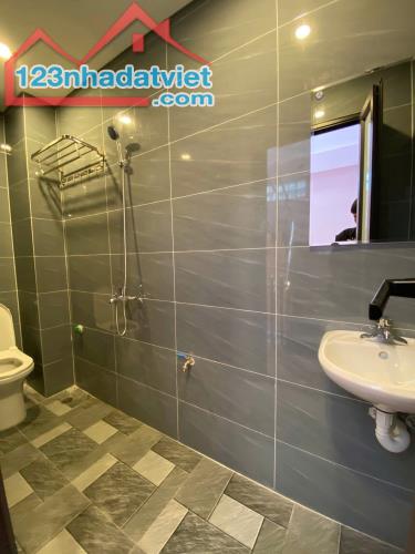Bán rẻ như cho nhà Khương Đình Thanh Xuân ngõ to gần phố dân xây kiên cố 4T 48m2 MT 5,3m - 3