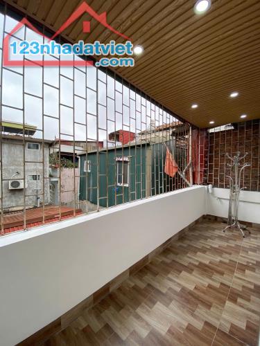 Bán rẻ như cho nhà Khương Đình Thanh Xuân ngõ to gần phố dân xây kiên cố 4T 48m2 MT 5,3m - 5