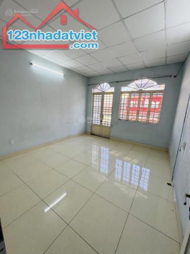 Bán MTKD Phú Định, Q. 8, 93m2, ngang khủng  4.2m, giá 7 tỷ thương lượng nhẹ - 3