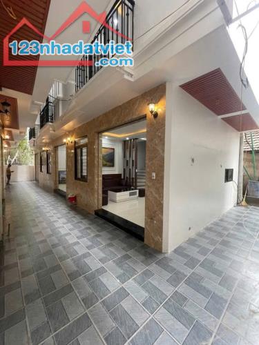 Bá,n Nhà Kim Chung - Hoài Đức, 32m2*5Tầng, Ngõ nông 30m ra chợ, đường ôtô dừng đỗ cạnh nhà