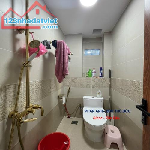 📍 Bán Gấp Nhà Phố Liền Kề Nguyễn Thị Định, Quận 2 _ Hẻm Xe Hơi _ 2 tầng 3 pn _ Chỉ có 8Ty - 1
