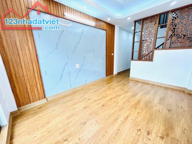 BÁN NHÀ KHU THỊNH LIỆT ,Ở LUÔN, NGÕ THÔNG ,Ô TÔ LÝ THUYẾT, 42M2 GIÁ 8,2 TỶ - 2