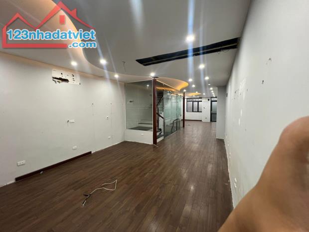 MẶT PHỐ NGUYỄN VĂN LỘC 23 TỶ KINH DOANH SẦM UẤT MẶT TIỀN 4.5M - 2