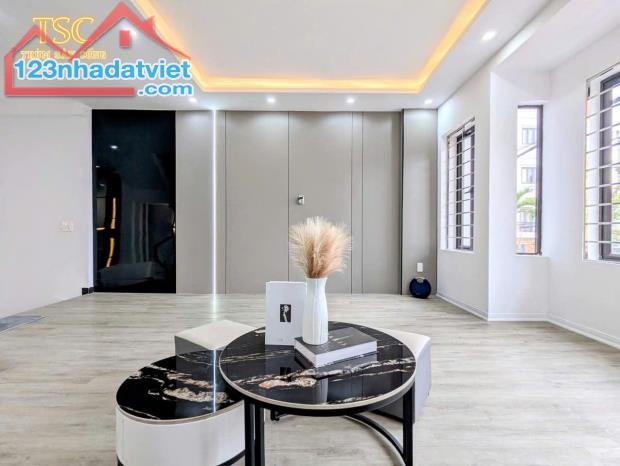 Nhà mặt đường Nam Pháp, 55m 4 tầng,, Giá 5.75 tỉ, đối diện nhà thờ - 1