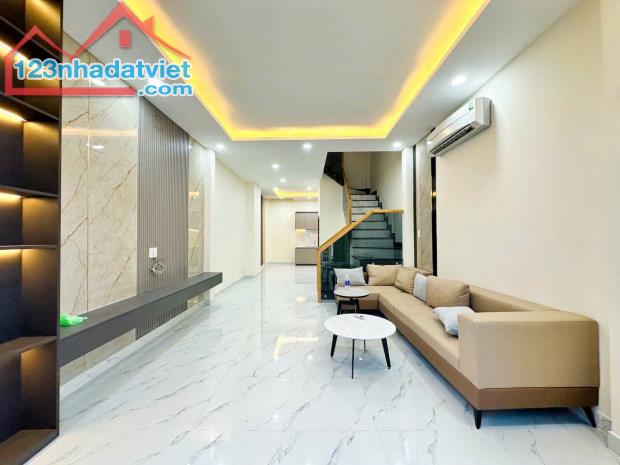 CHỈ 5.9 TỶ(TL)  NHÀ 3 LẦU ,3PN FULL NỘI THẤT ,KỀ HIM LAM ,TRẦN XUÂN SOẠN ,QUẬN 7. - 1
