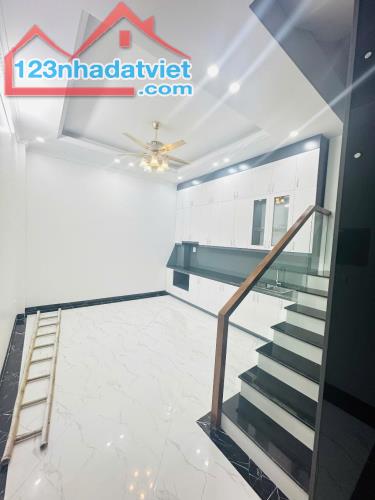 BÁN NHÀ MỚI 51M2 - 5T MỚI - THANG MÁY - QUAN HOA - CẦU GIẤY - HAI THOÁNG 12.8 TỶ - 1