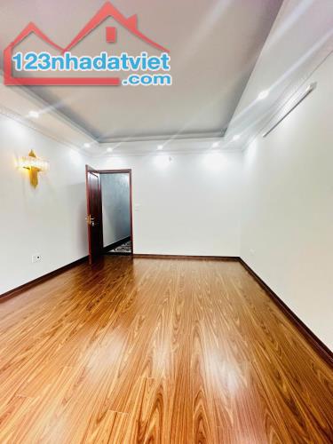 BÁN NHÀ MỚI 51M2 - 5T MỚI - THANG MÁY - QUAN HOA - CẦU GIẤY - HAI THOÁNG 12.8 TỶ - 3